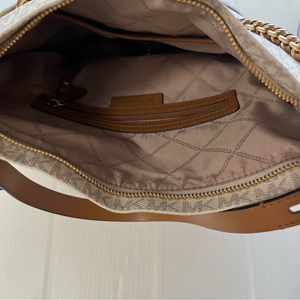 Michael Kors Reese Large Logo Gold Chain Shoulder Bag Cream With Tan Leather - Picture 9 of 16